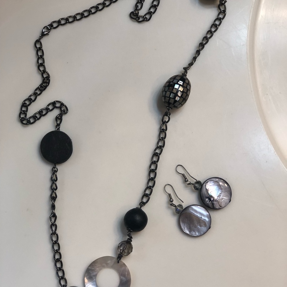 Shell necklace